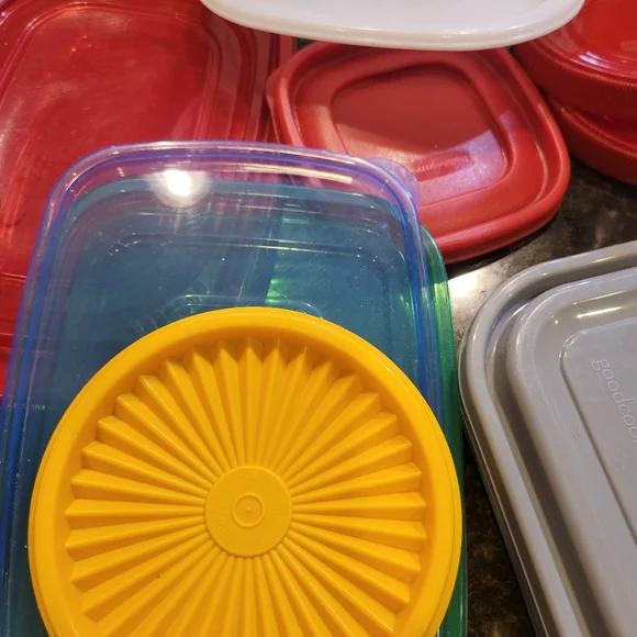 Multi-Color Food Storage Container Set - Picture 2 of 5